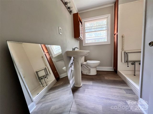 405 W Inwood Street, Bethune, SC 29009