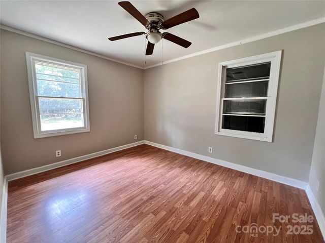 405 W Inwood Street, Bethune, SC 29009