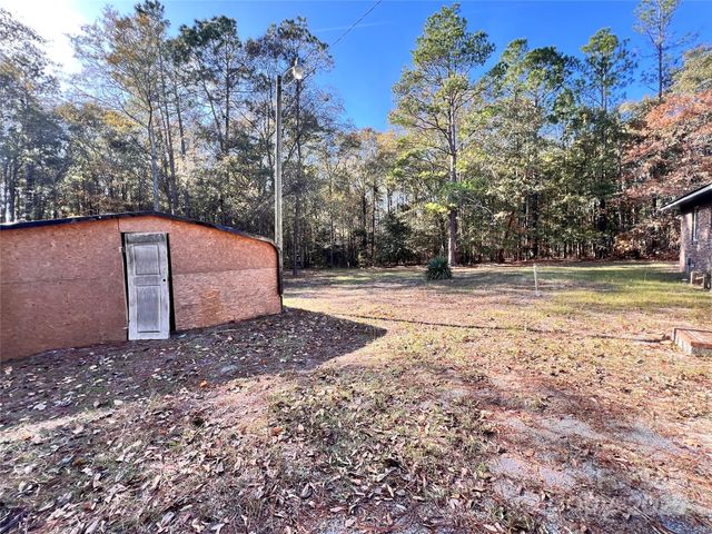 405 W Inwood Street, Bethune, SC 29009