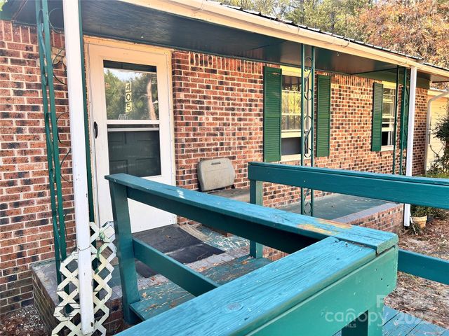 405 W Inwood Street, Bethune, SC 29009