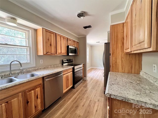 405 W Inwood Street, Bethune, SC 29009