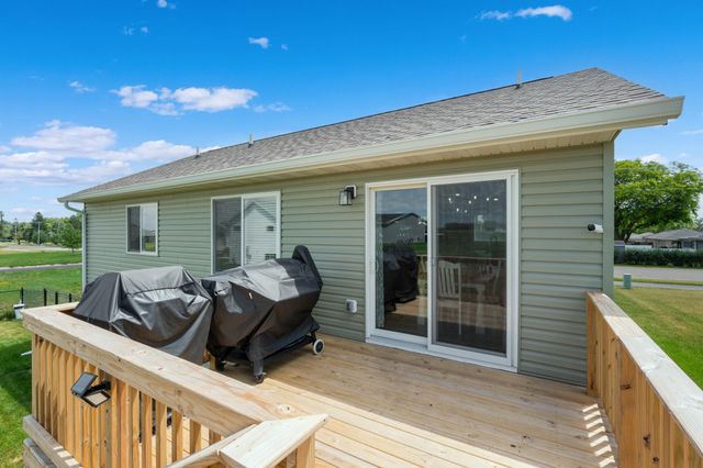 1805 12th Avenue NE, Austin, MN 55912