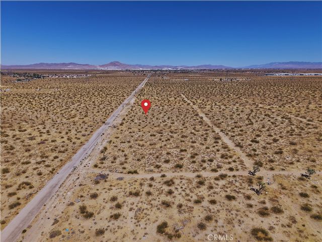 1 Chamberlaine, Adelanto, CA 92301