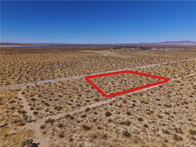 1 Chamberlaine, Adelanto, CA 92301