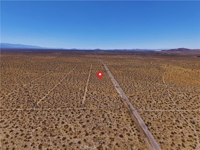 1 Chamberlaine, Adelanto, CA 92301