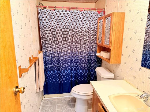 15883 Orange Avenue, Harlingen, TX 78552