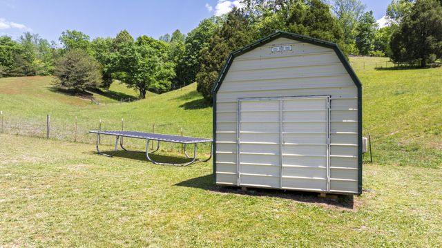 1355 Ideal Valley Road, Spring City, TN 37381