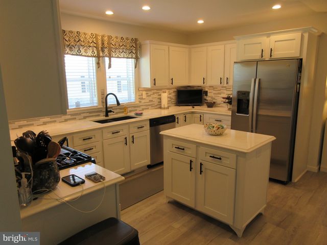 48 BUCKINGHAM DR, Lewes, DE 19958