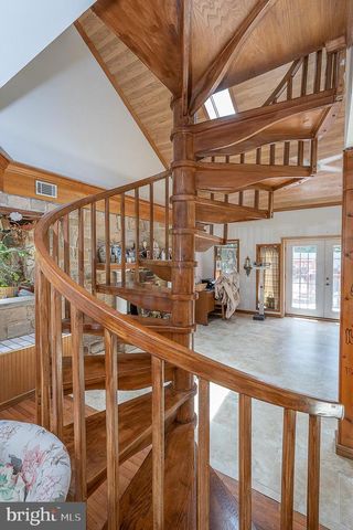446 IRISH RD, Berwyn, PA 19312