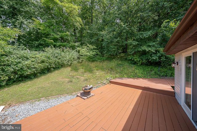 446 IRISH RD, Berwyn, PA 19312