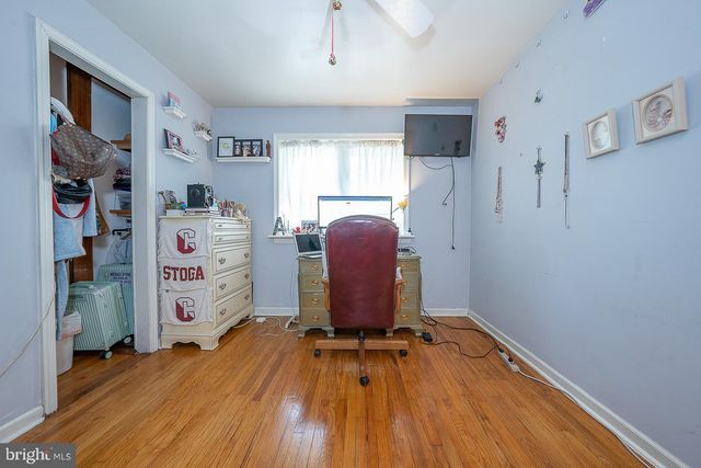 446 IRISH RD, Berwyn, PA 19312