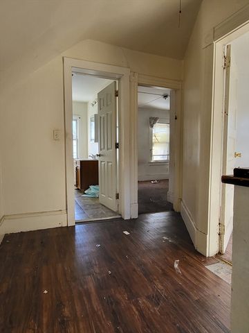 33 Lansing Pl, Springfield, MA 01108