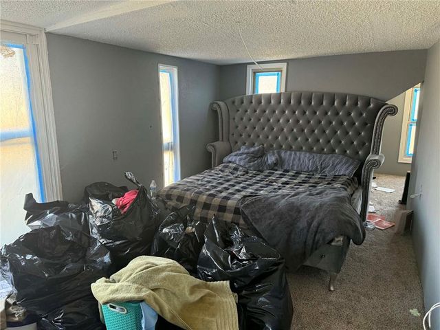 4930 Woodland Avenue, Kansas City, MO 64110