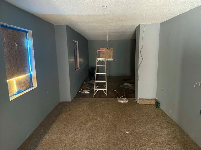 4930 Woodland Avenue, Kansas City, MO 64110