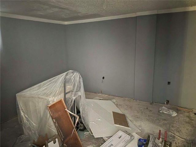 4930 Woodland Avenue, Kansas City, MO 64110