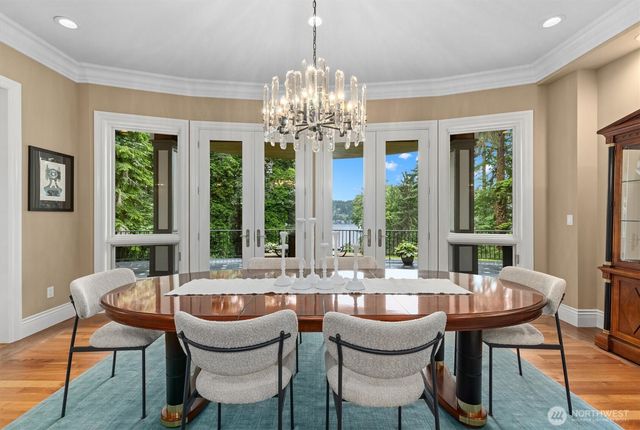 6434 E Mercer Way, Mercer Island, WA 98040