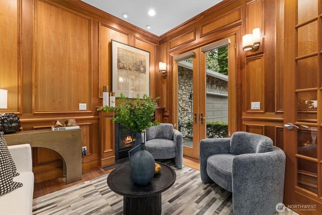 6434 E Mercer Way, Mercer Island, WA 98040