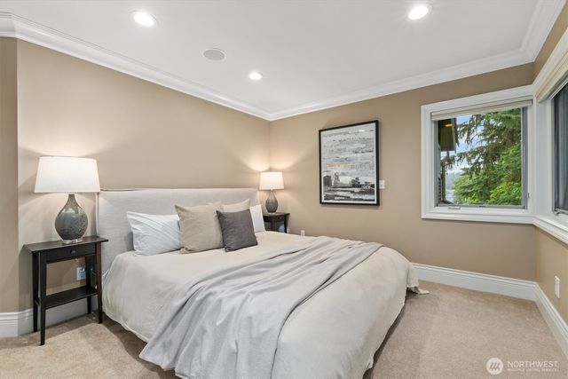 6434 E Mercer Way, Mercer Island, WA 98040