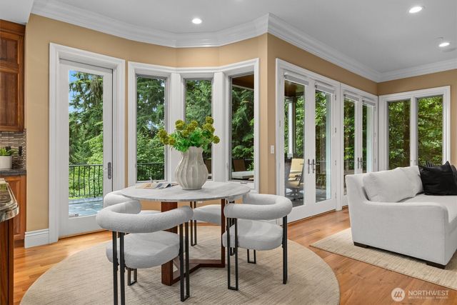 6434 E Mercer Way, Mercer Island, WA 98040