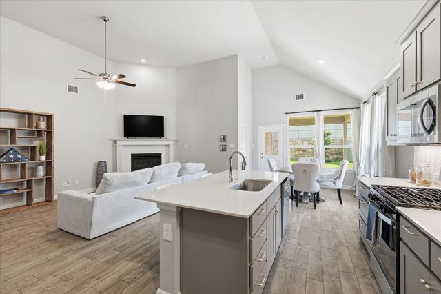 1212 Trailblazer Way, Northlake, TX 76247
