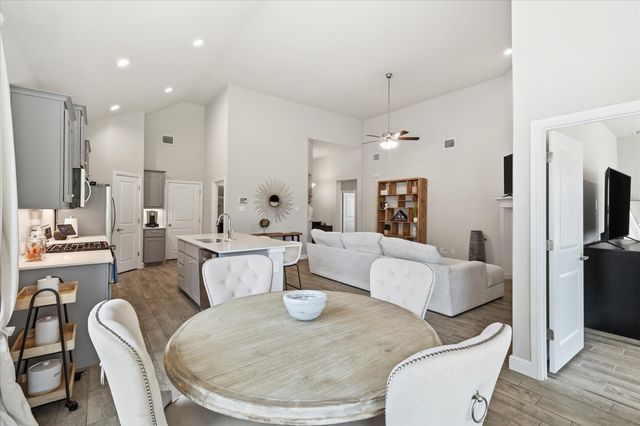 1212 Trailblazer Way, Northlake, TX 76247
