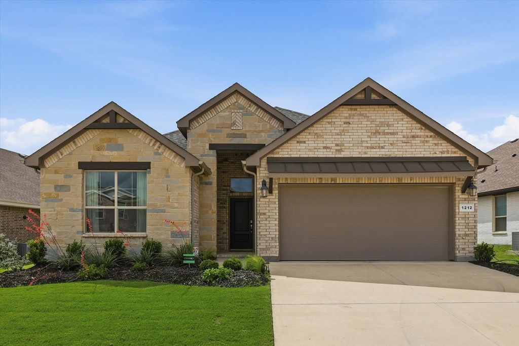1212 Trailblazer Way, Northlake, TX 76247
