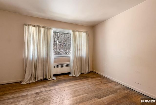 91 Germantown Road, West Milford, NJ 07480