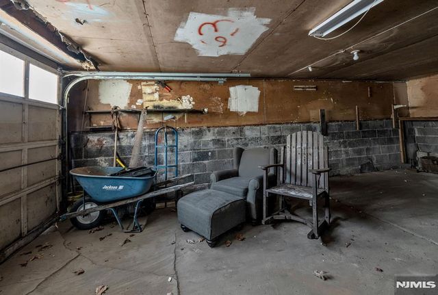 91 Germantown Road, West Milford, NJ 07480