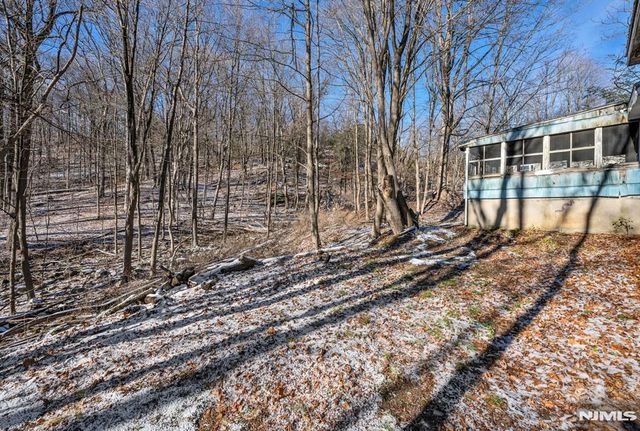 91 Germantown Road, West Milford, NJ 07480