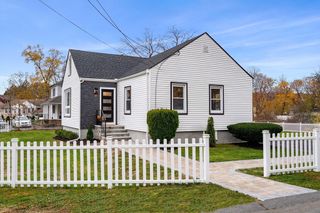 7 Davis Street, Saugus, MA 01906