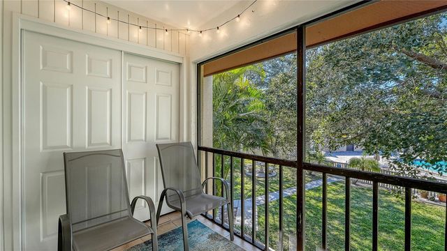 2448 CLUBHOUSE DRIVE 201, Sarasota, FL 34232