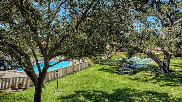 2448 CLUBHOUSE DRIVE 201, Sarasota, FL 34232