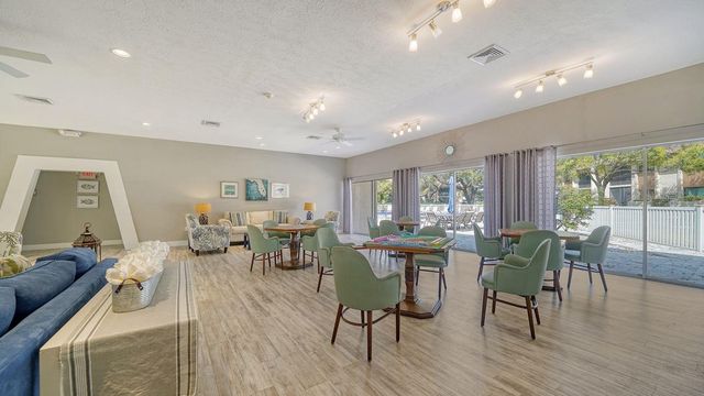 2448 CLUBHOUSE DRIVE 201, Sarasota, FL 34232