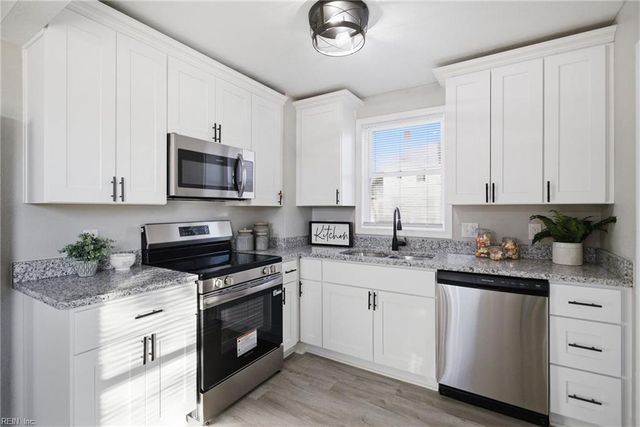 937 17th ST, Newport News, VA 23607