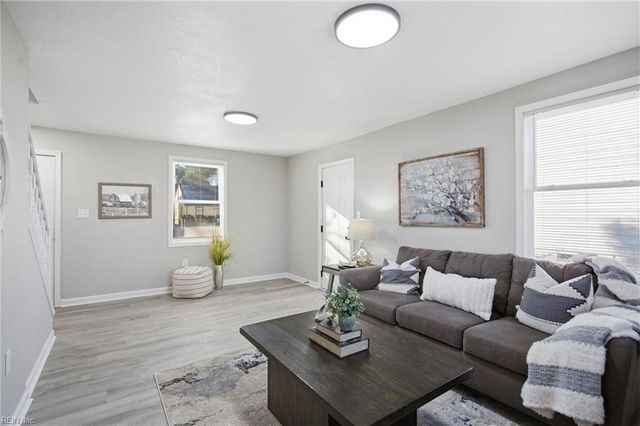 937 17th ST, Newport News, VA 23607