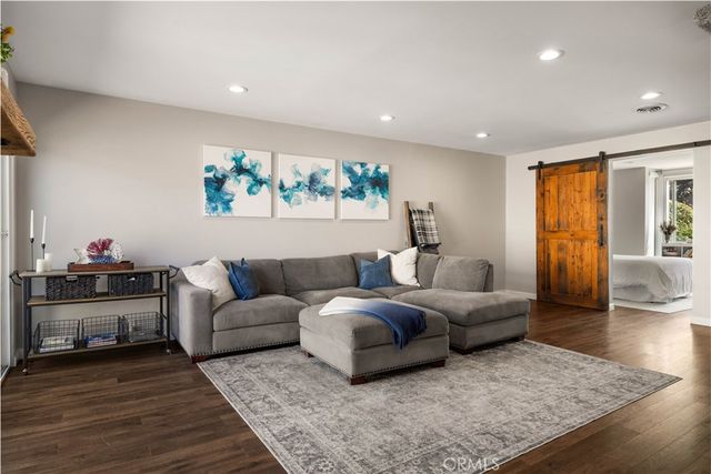 9692 Brookhaven, Huntington Beach, CA 92646