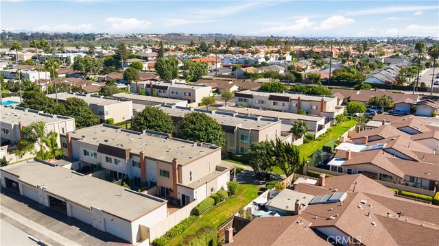 9692 Brookhaven, Huntington Beach, CA 92646