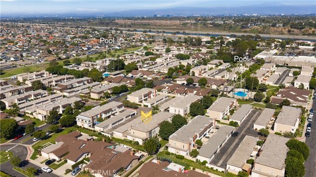 9692 Brookhaven, Huntington Beach, CA 92646