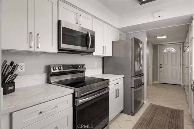 9692 Brookhaven, Huntington Beach, CA 92646