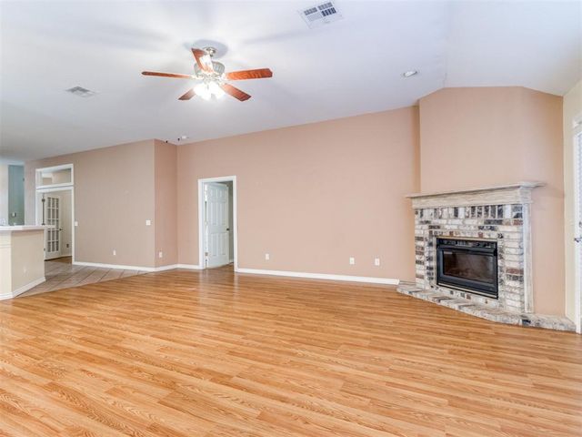 13220 Signature Circle, Oklahoma City, OK 73142