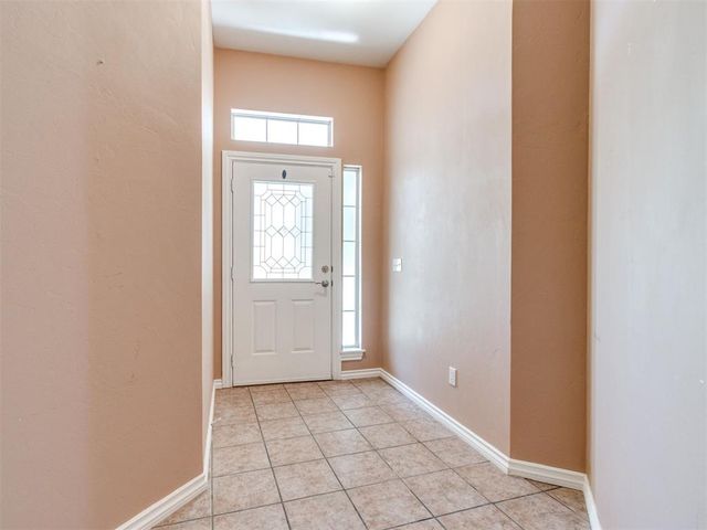 13220 Signature Circle, Oklahoma City, OK 73142