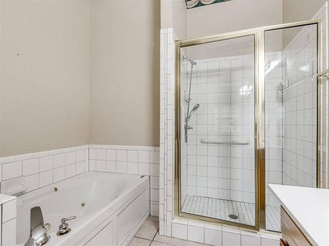 13220 Signature Circle, Oklahoma City, OK 73142