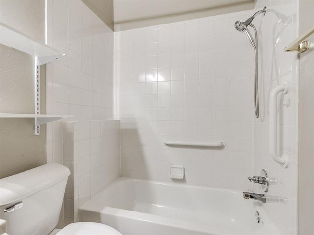 13220 Signature Circle, Oklahoma City, OK 73142