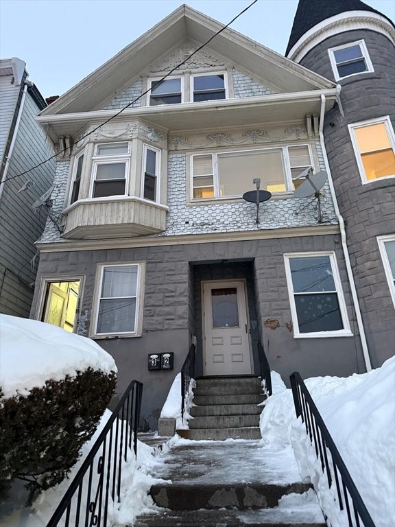 118 White Street 2, Boston, MA 02128