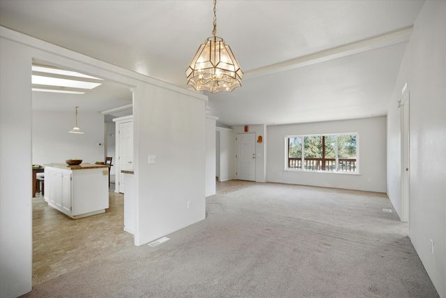 8710 NW Parkey Drive, Terrebonne, OR 97760