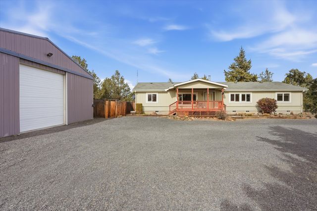 8710 NW Parkey Drive, Terrebonne, OR 97760