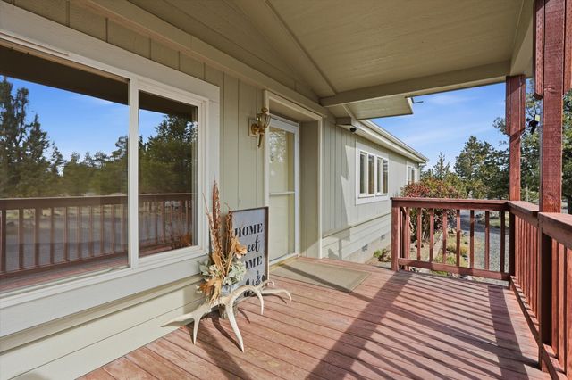 8710 NW Parkey Drive, Terrebonne, OR 97760