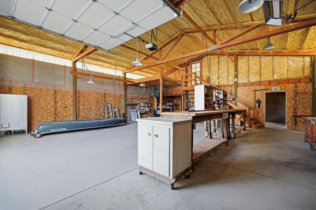 8710 NW Parkey Drive, Terrebonne, OR 97760