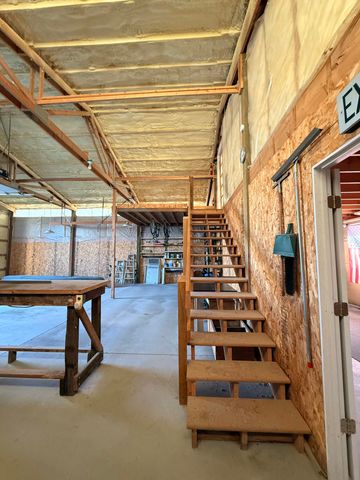 8710 NW Parkey Drive, Terrebonne, OR 97760