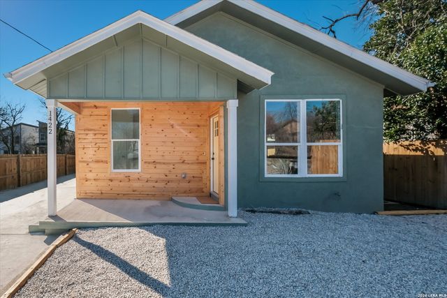 1422 Paso Hondo St, San Antonio, TX 78202